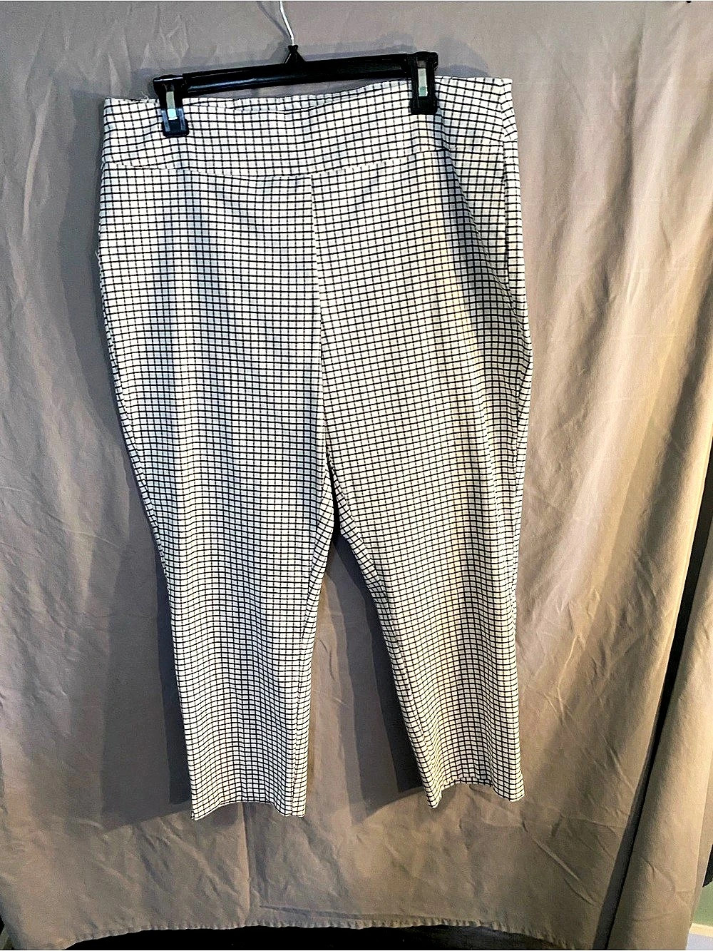 Tribal Women’s Checkered Ankle Pants Size 16